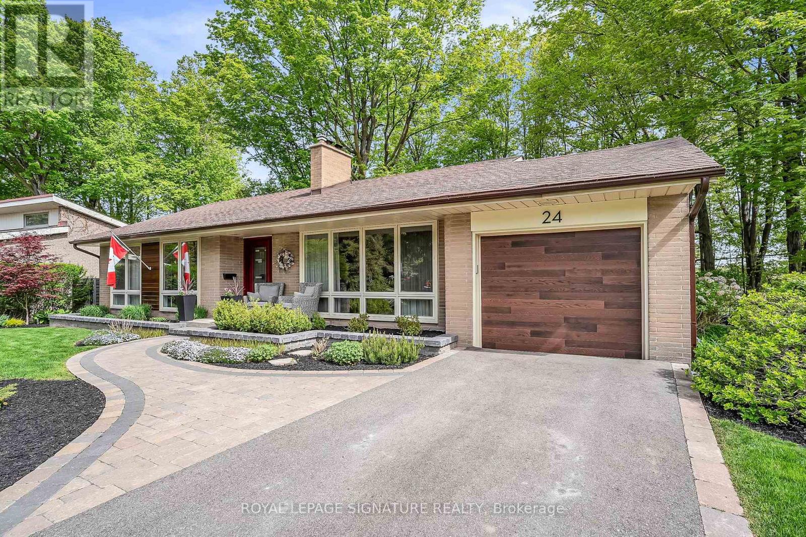 24 Deepwood Crescent, Toronto, Ontario  M3C 1N8 - Photo 2 - C12157906