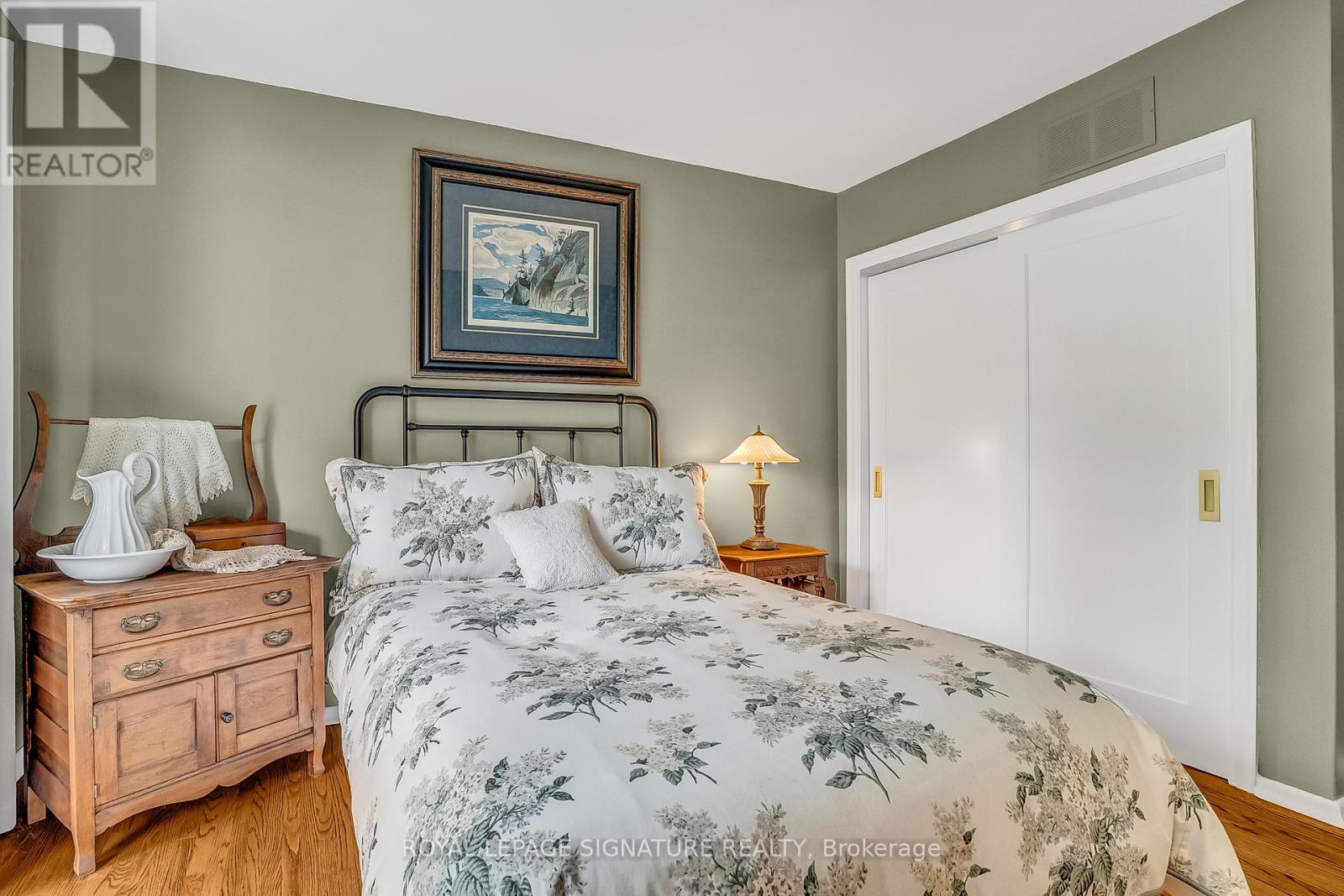 24 Deepwood Crescent, Toronto, Ontario  M3C 1N8 - Photo 21 - C12157906