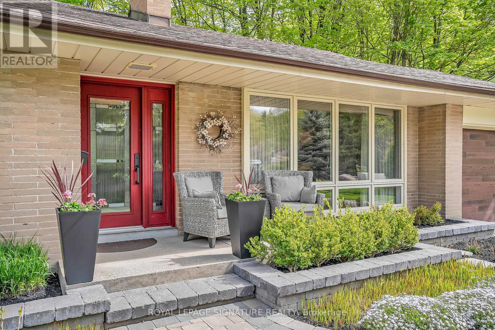 24 Deepwood Crescent, Toronto, Ontario  M3C 1N8 - Photo 3 - C12157906