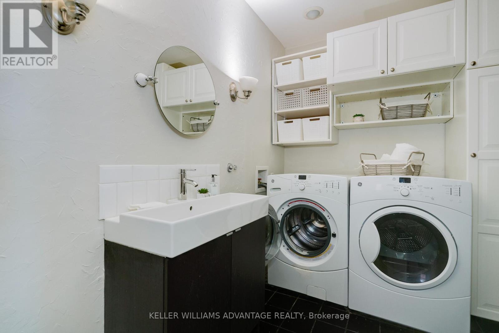 182 Sammon Avenue, Toronto, Ontario  M4J 1Z2 - Photo 12 - E12157932