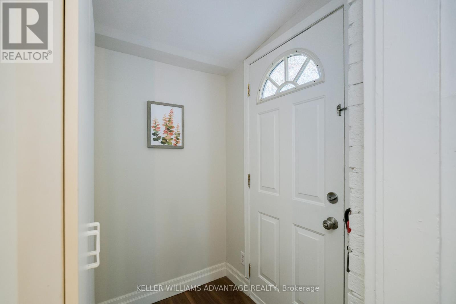 182 Sammon Avenue, Toronto, Ontario  M4J 1Z2 - Photo 20 - E12157932