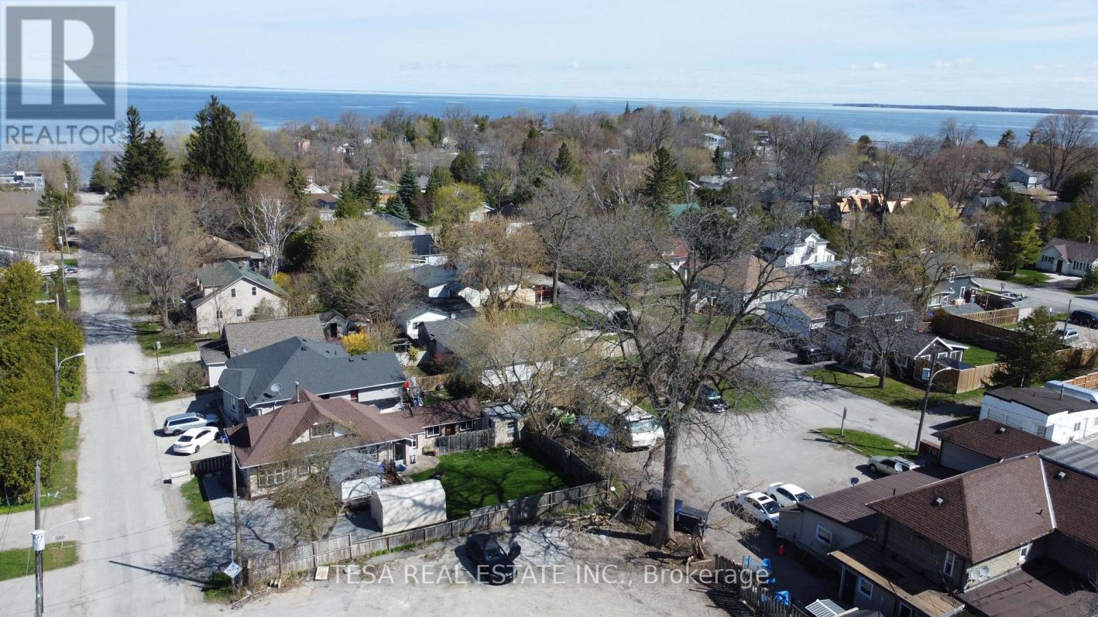 924 Lake Drive E, Georgina, Ontario  L4P 3E9 - Photo 5 - N12157901