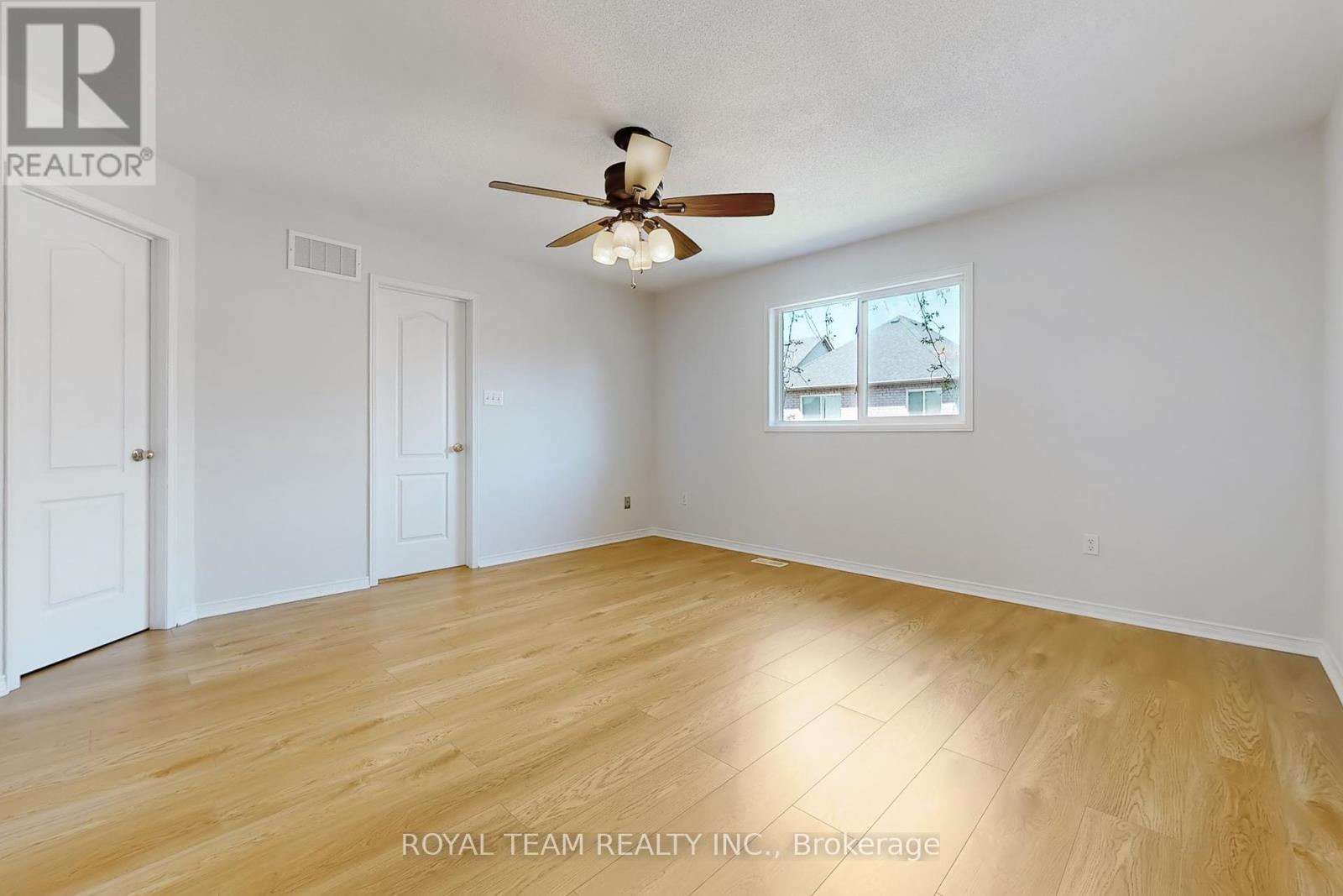 15 Bond Lake Park Street, Richmond Hill, Ontario  L4E 5C3 - Photo 20 - N12157905