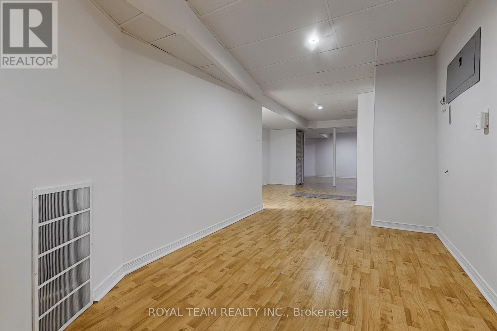15 Bond Lake Park Street, Richmond Hill, Ontario  L4E 5C3 - Photo 32 - N12157905