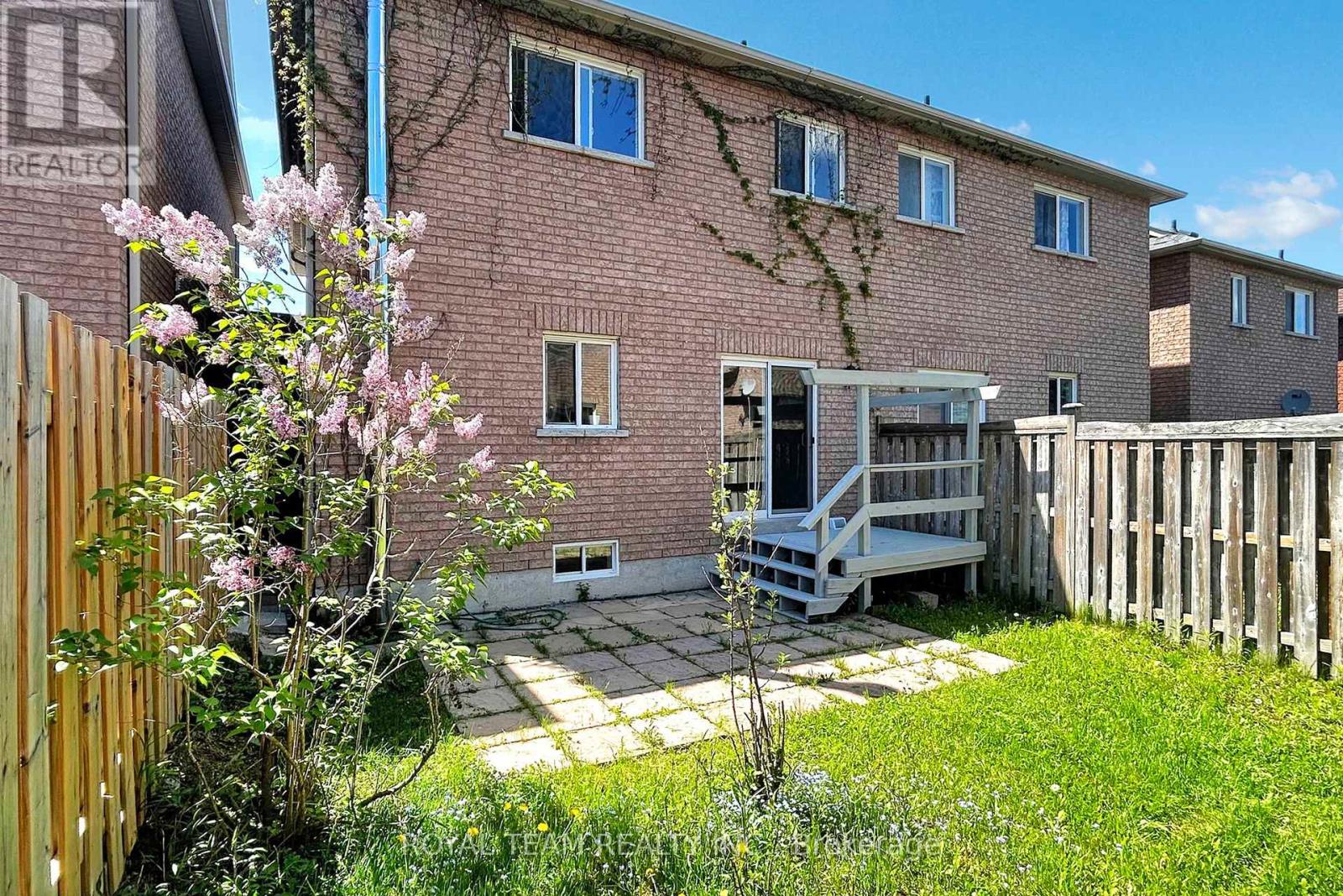15 Bond Lake Park Street, Richmond Hill, Ontario  L4E 5C3 - Photo 37 - N12157905