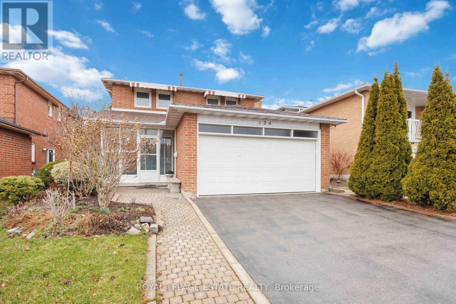 124 GLEN SHIELDS AVENUE, Vaughan, Ontario