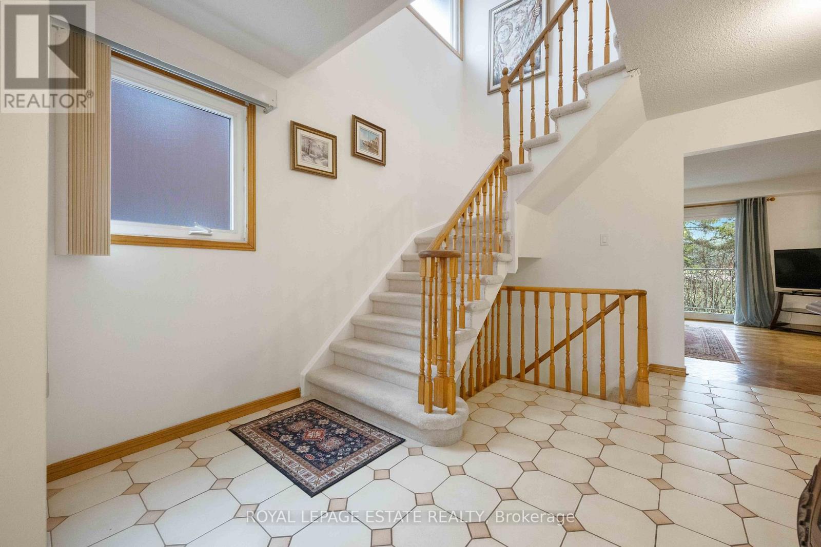 124 Glen Shields Avenue, Vaughan, Ontario  L4K 1T6 - Photo 18 - N12157913