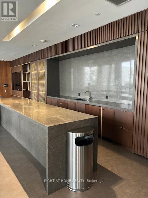 Ph-11 - 950 Portage Parkway, Vaughan, Ontario  L4K 0J7 - Photo 10 - N12157920