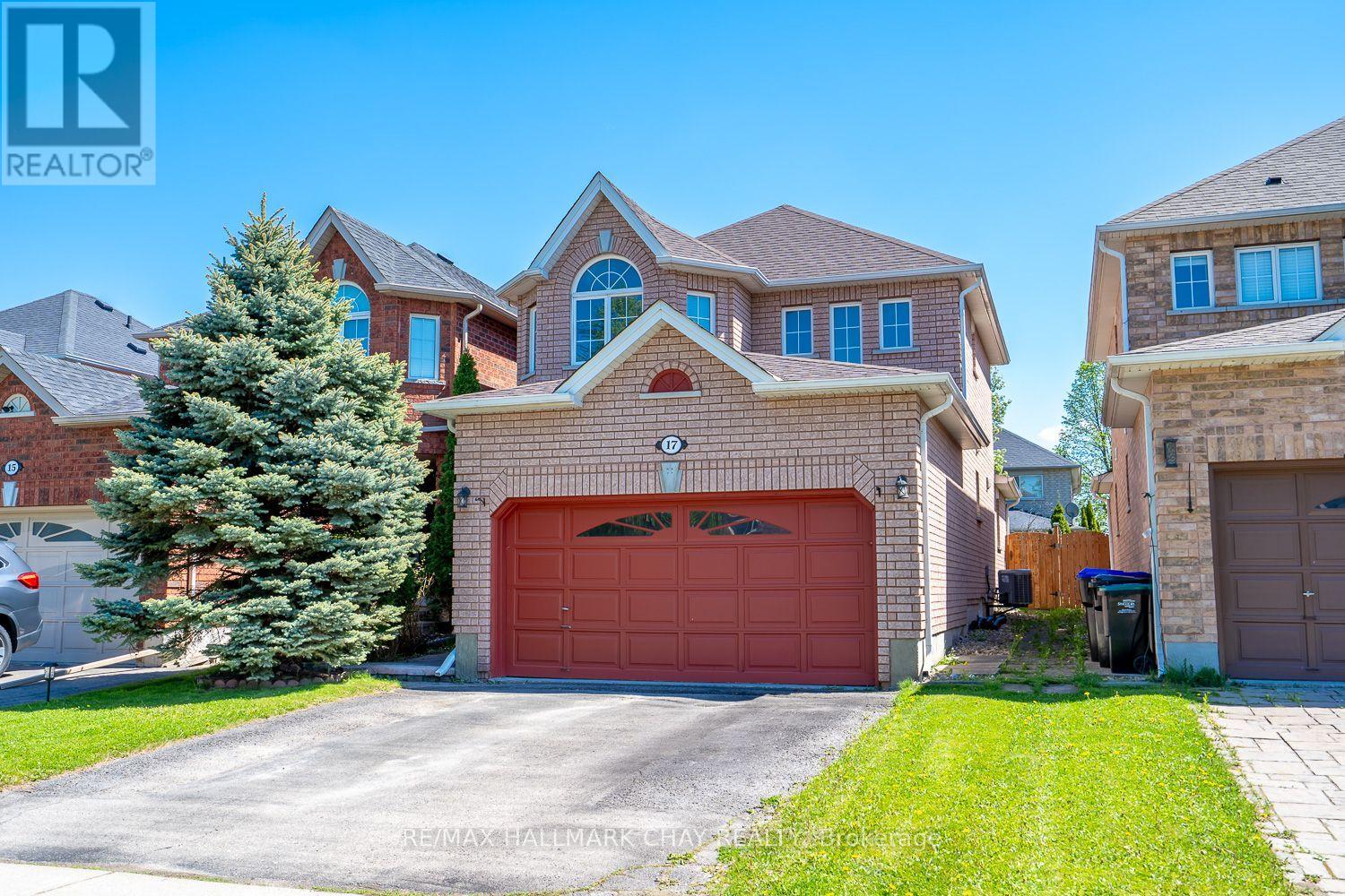 17 HENDERSON CRESCENT, New Tecumseth, Ontario