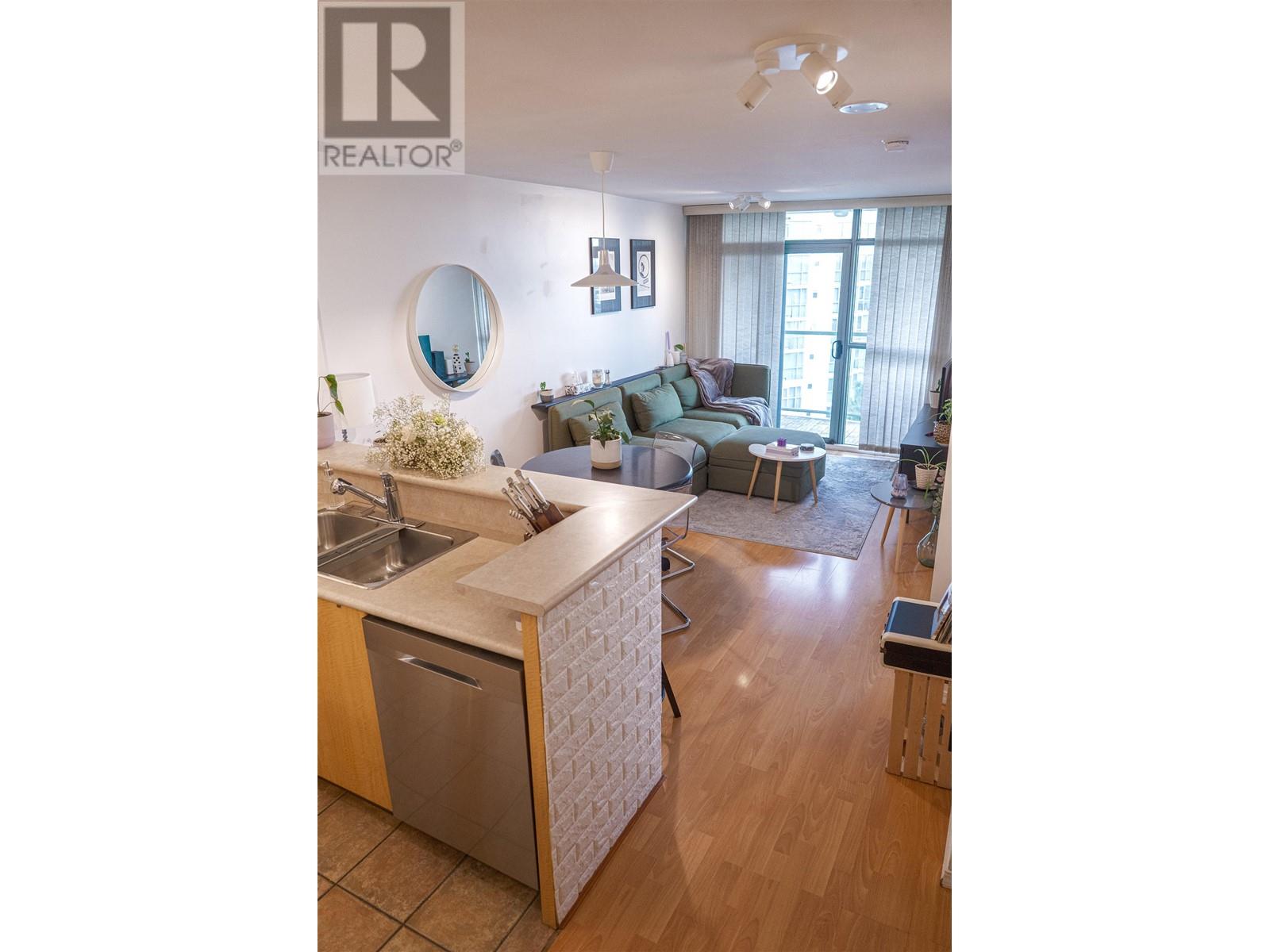 903 2733 Chandlery Place, Vancouver, British Columbia  V5S 4V3 - Photo 4 - R2986062
