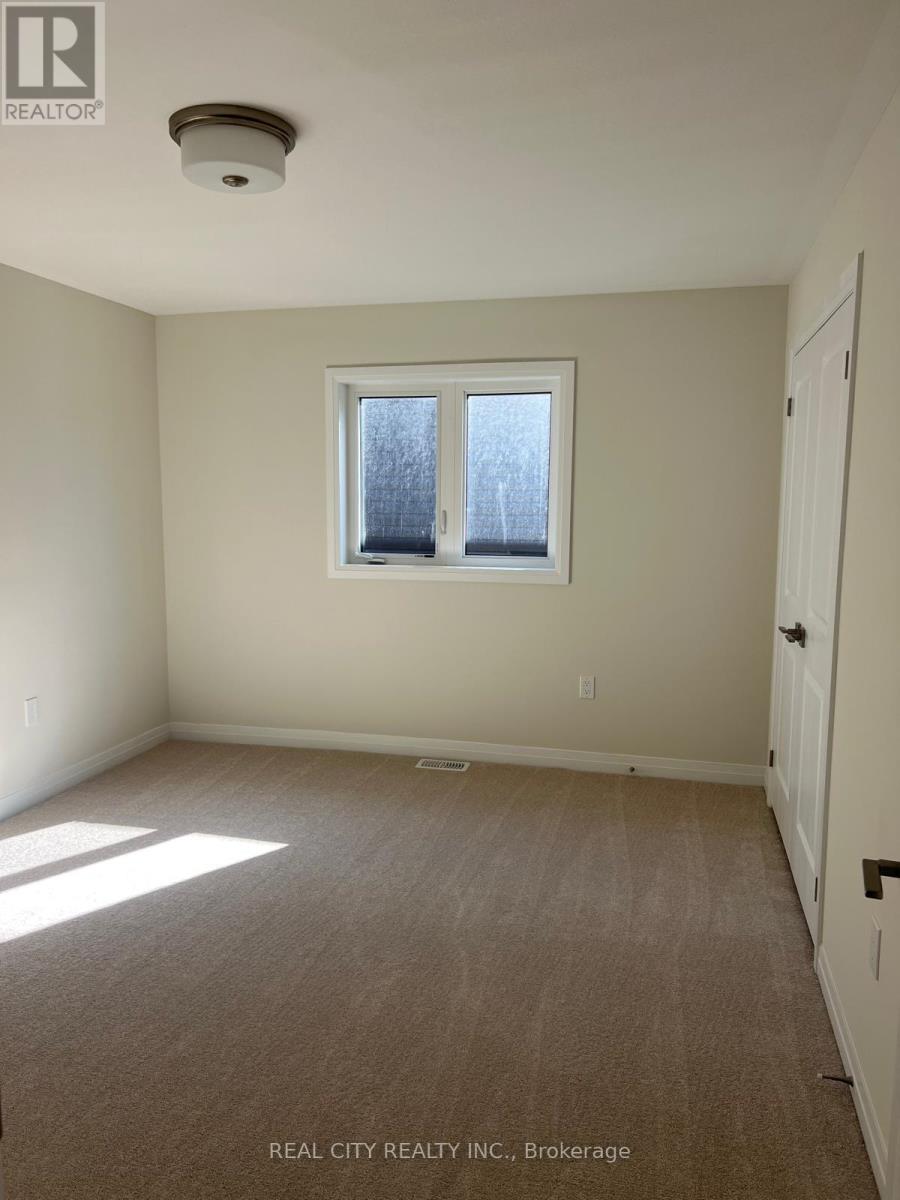 3063 Sandy Acres Avenue, Severn, Ontario  L3V 6H3 - Photo 19 - S12157893