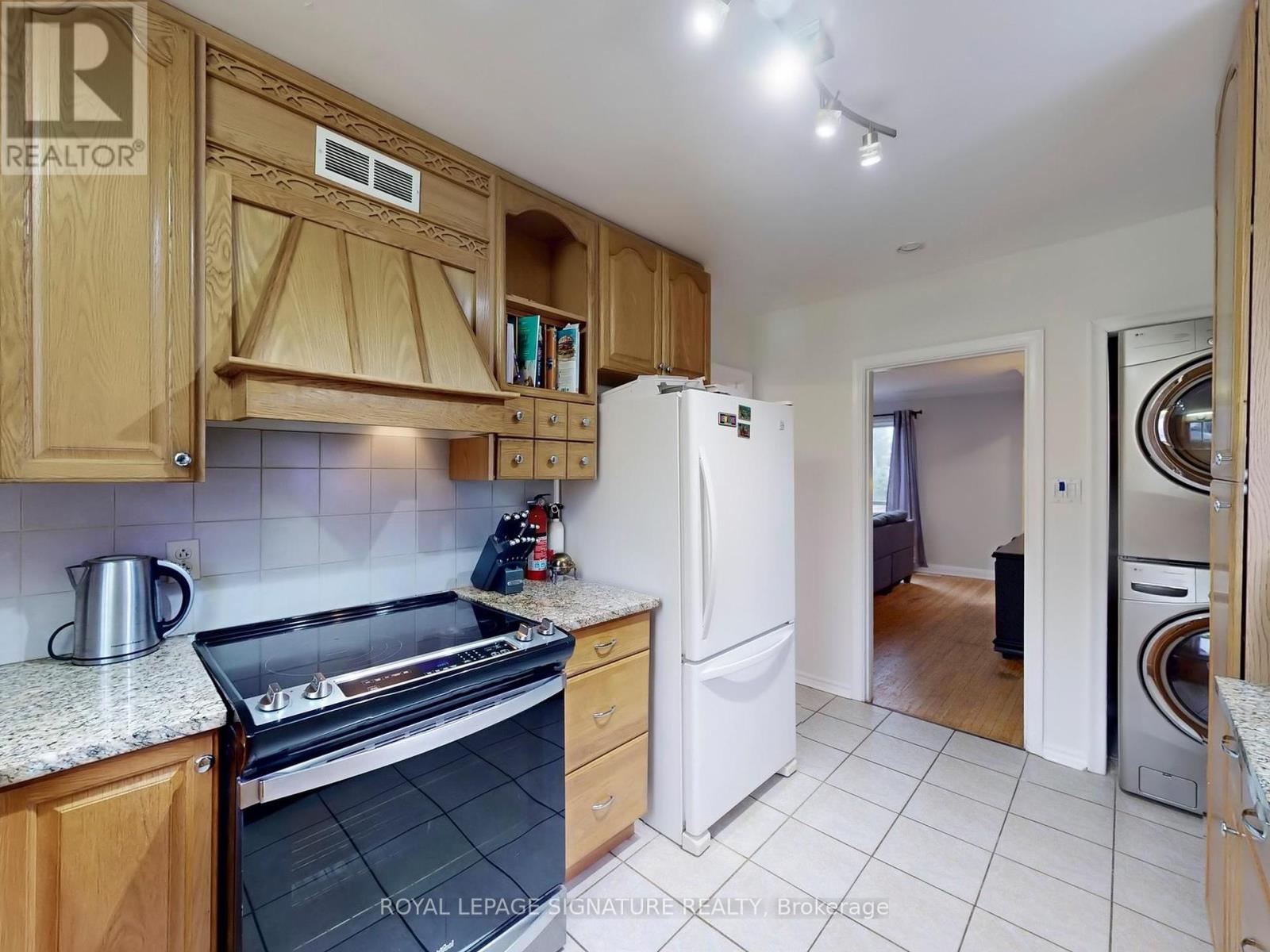 116 Judson Street, Toronto, Ontario  M8Z 1B1 - Photo 9 - W12093455