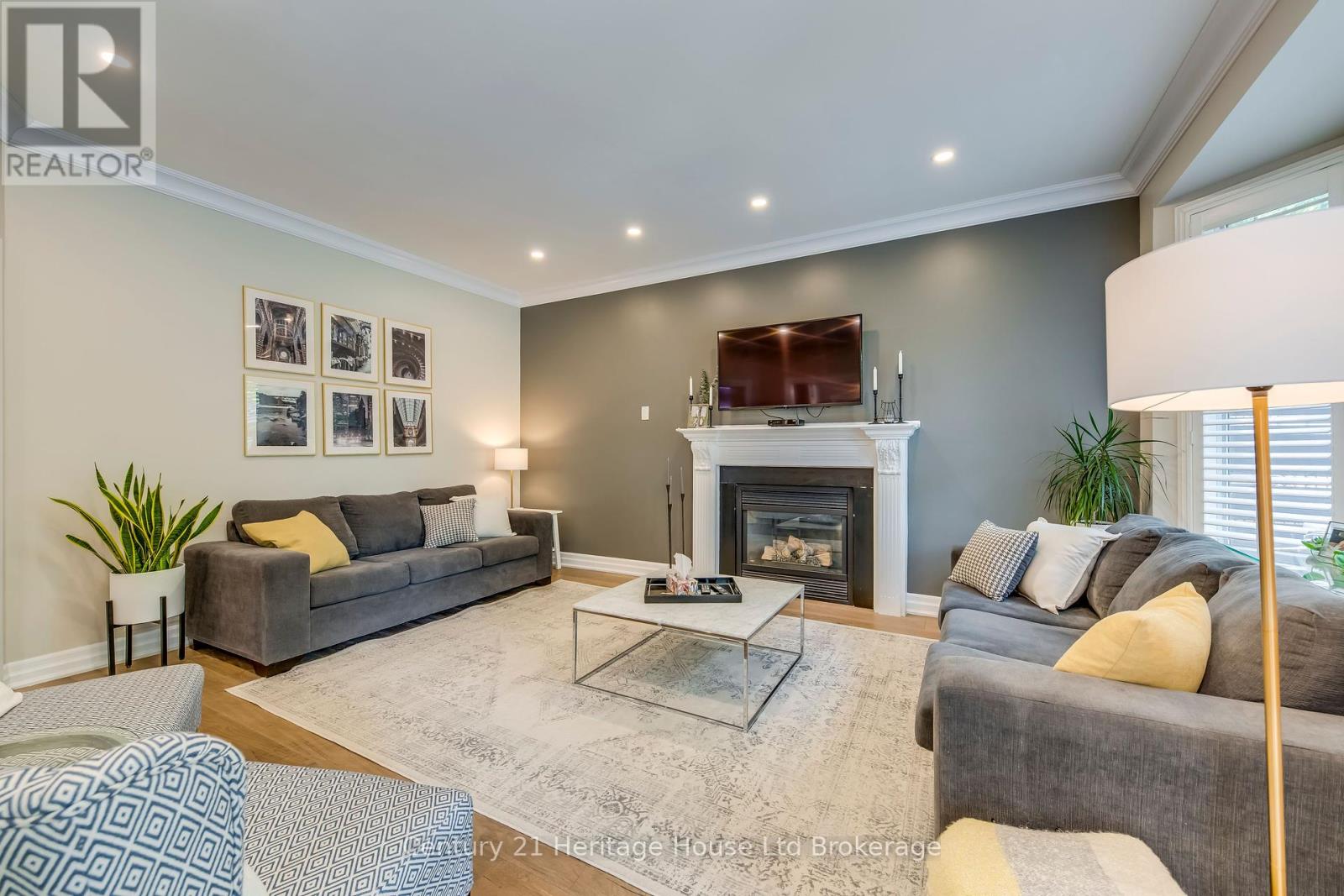 16 Sweetman Drive, Hamilton, Ontario  L9H 7N6 - Photo 20 - X12157787
