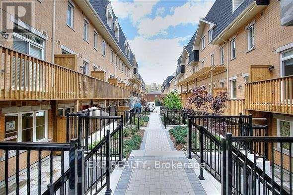 111 - 370 Hopewell Avenue, Toronto, Ontario  M6E 2S2 - Photo 3 - W12157883