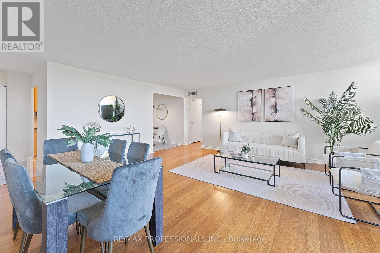 1012 - 61 Richview Road, Toronto (Humber Heights), Ontario  M9A 4M8 - Photo 11 - W12157891
