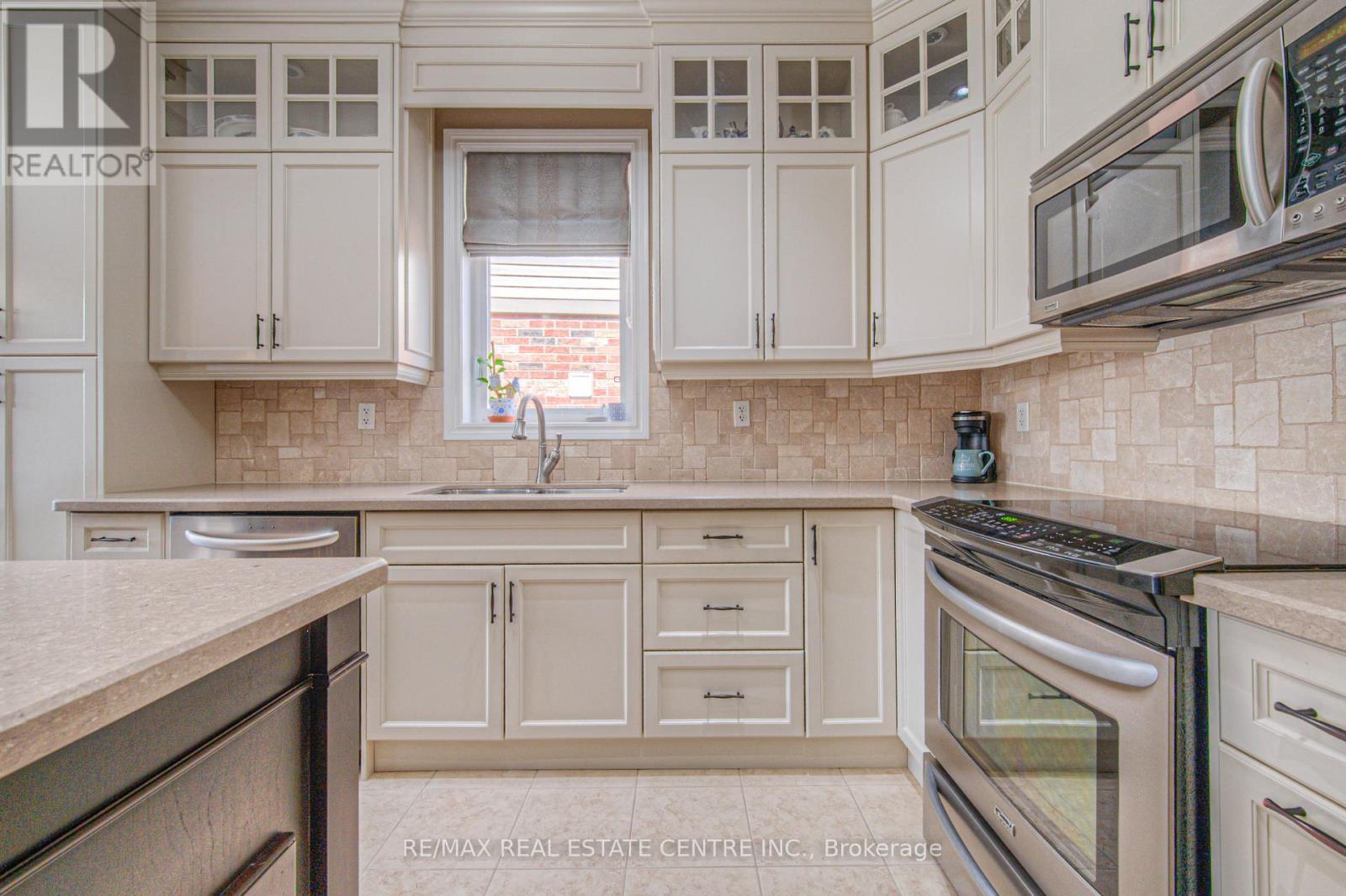 175 Bailey Drive, Cambridge, Ontario  N1P 0A1 - Photo 9 - X12157885