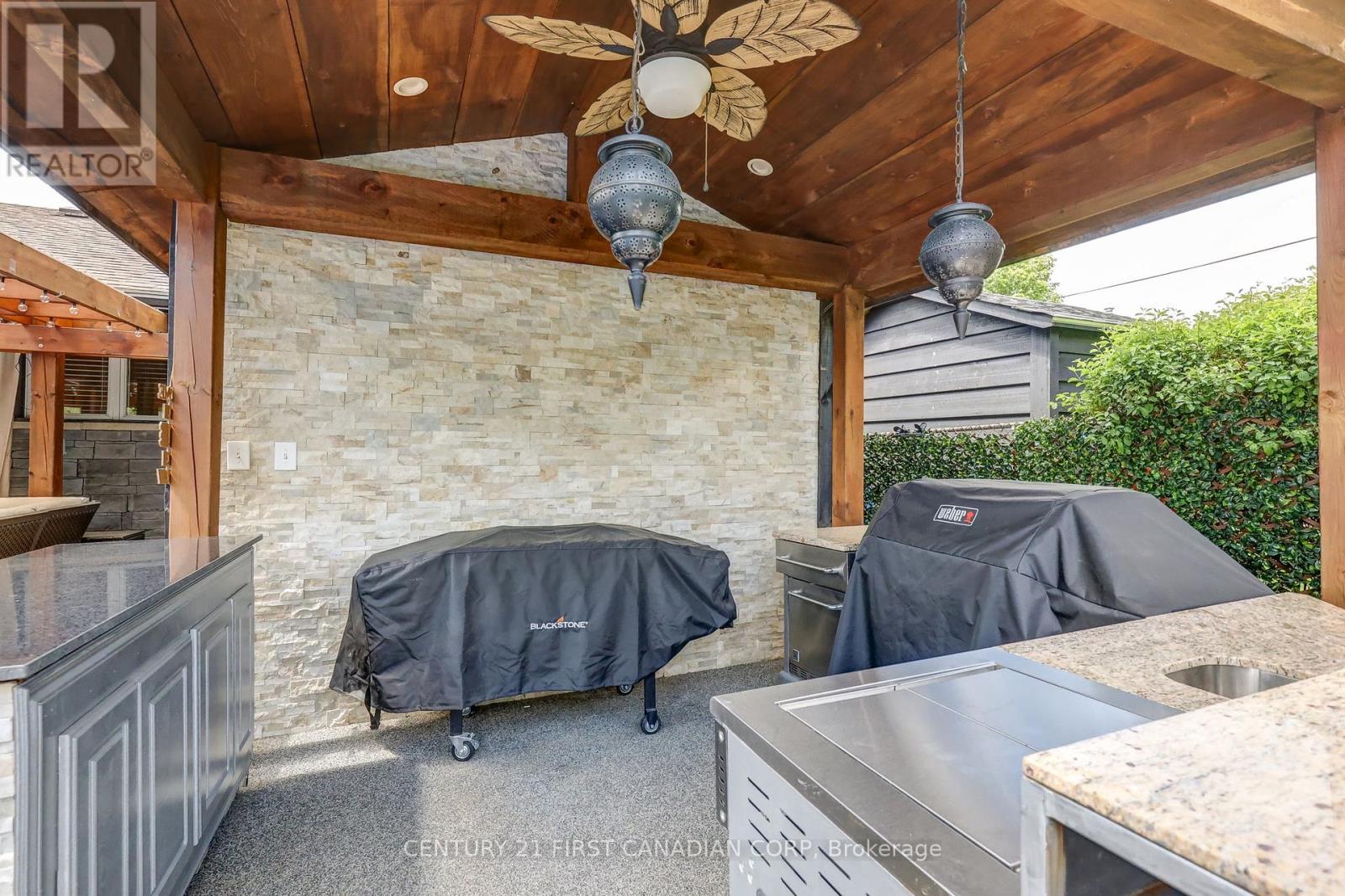 272 Deer Park Circle, London North (North P), Ontario  N6H 3C1 - Photo 48 - X12157985