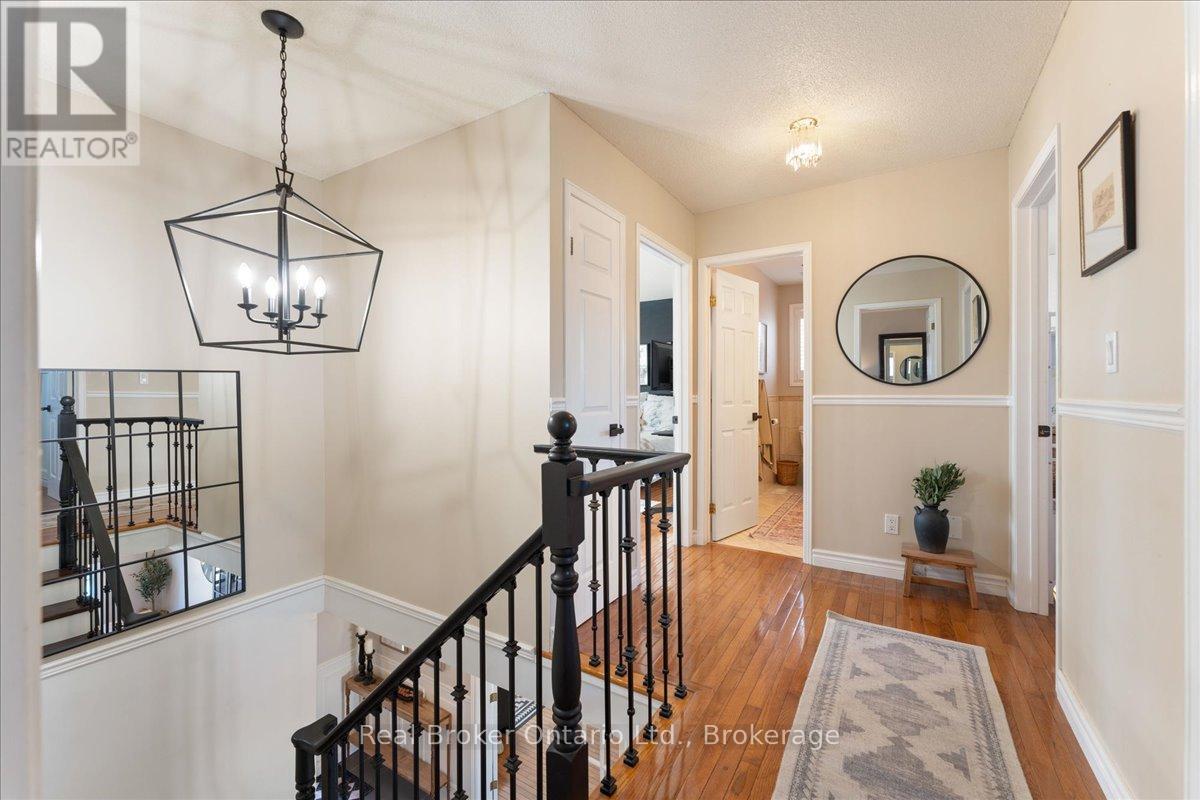 8 Jeanette Avenue, Grimsby, Ontario  L3M 5B4 - Photo 17 - X12112622