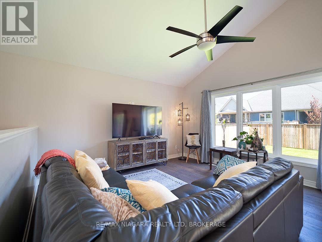 10 Eastman Gateway, Thorold, Ontario  L2V 0E2 - Photo 13 - X12157968