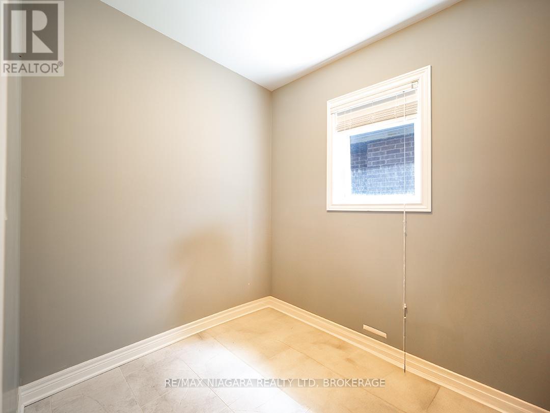 10 Eastman Gateway, Thorold, Ontario  L2V 0E2 - Photo 23 - X12157968