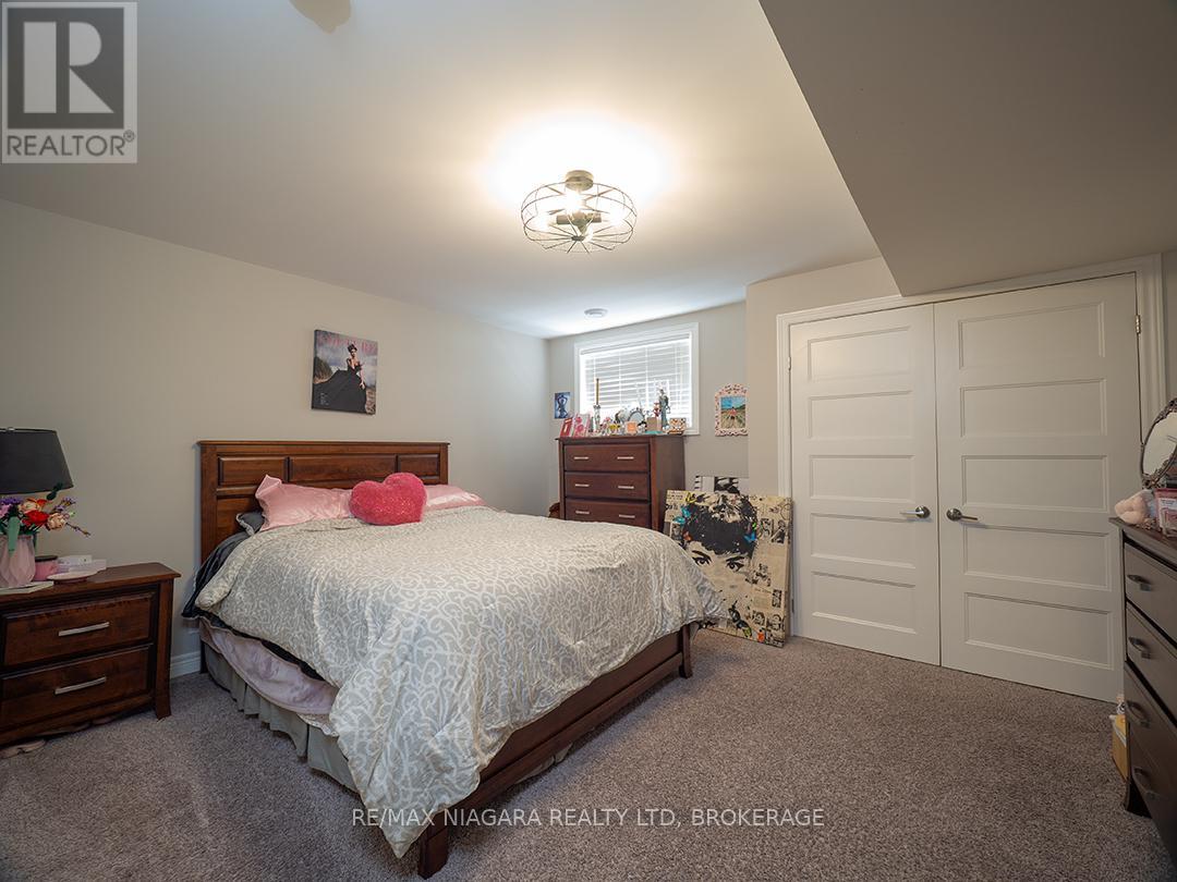 10 Eastman Gateway, Thorold, Ontario  L2V 0E2 - Photo 24 - X12157968