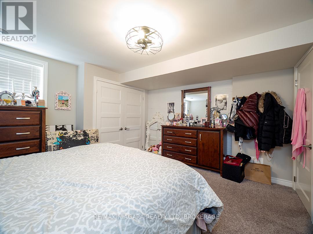 10 Eastman Gateway, Thorold, Ontario  L2V 0E2 - Photo 25 - X12157968