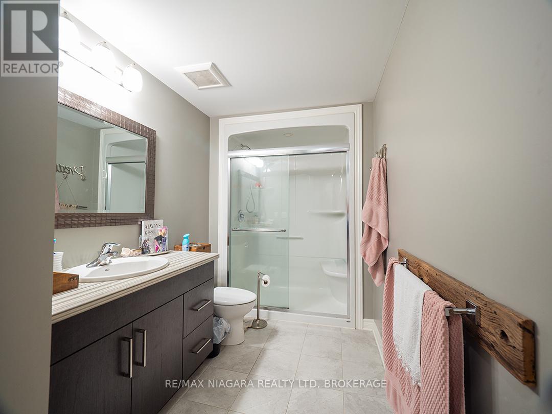 10 Eastman Gateway, Thorold, Ontario  L2V 0E2 - Photo 26 - X12157968