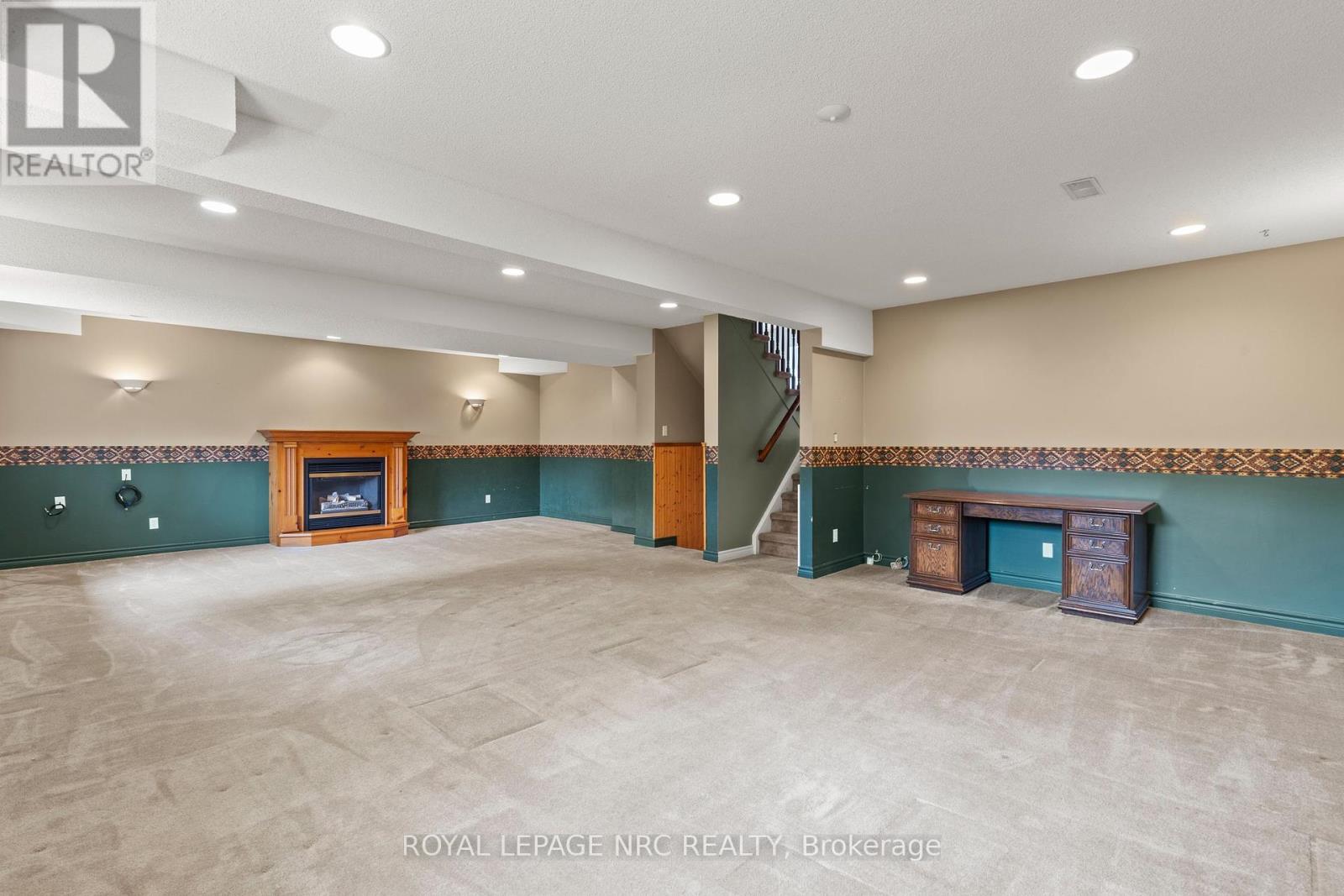 38 Baker Road, Grimsby (Grimsby East), Ontario  L3M 5H6 - Photo 31 - X12158004