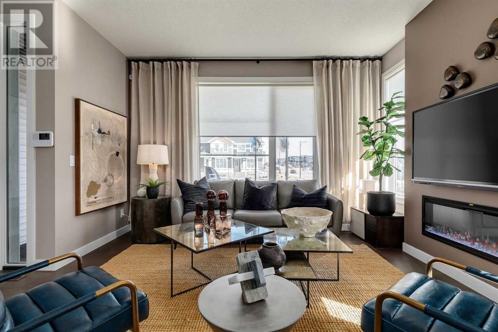 Property at 320 Waterford Boulevard image 4