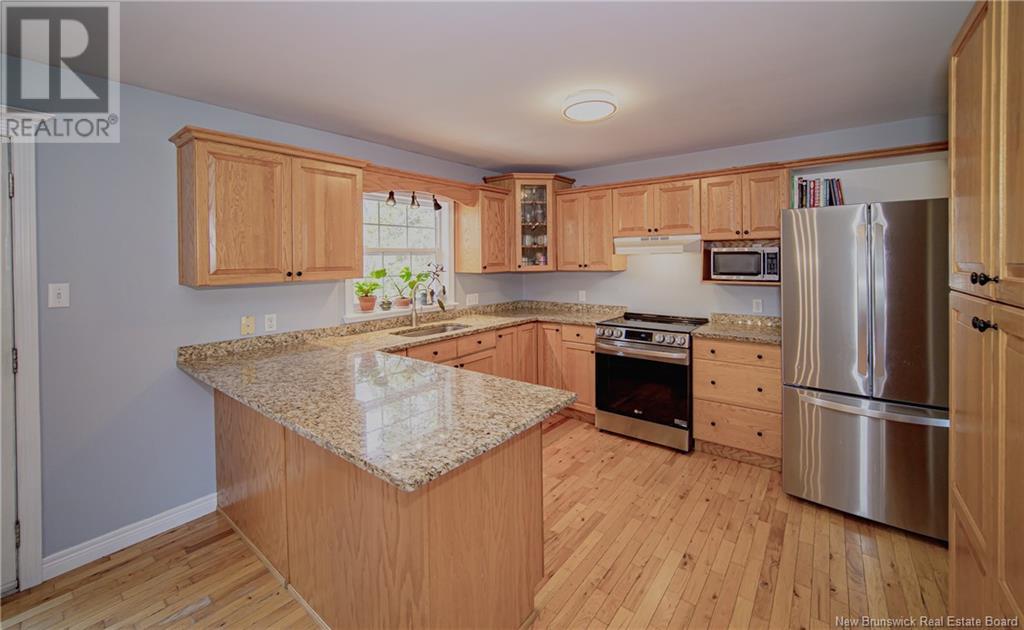 Property at 62 Lansdown Avenue image 2