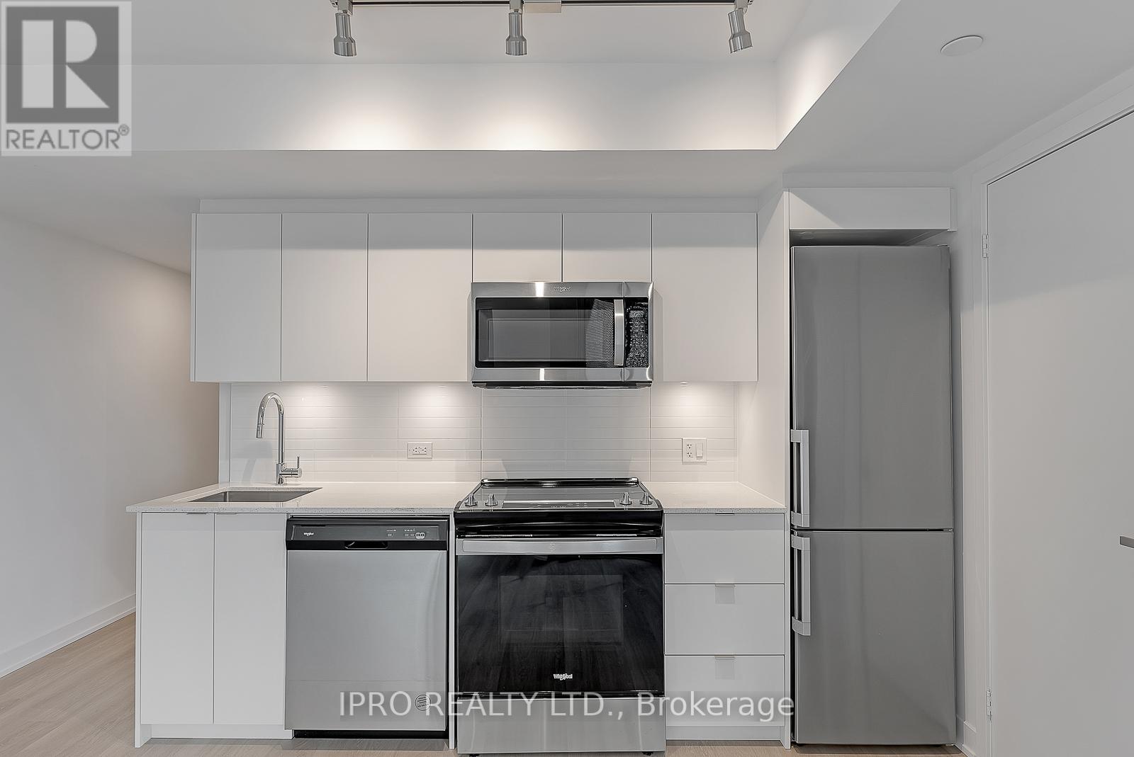 630 - 30 Tretti Way, Toronto, Ontario  M3H 0E3 - Photo 4 - C12157972