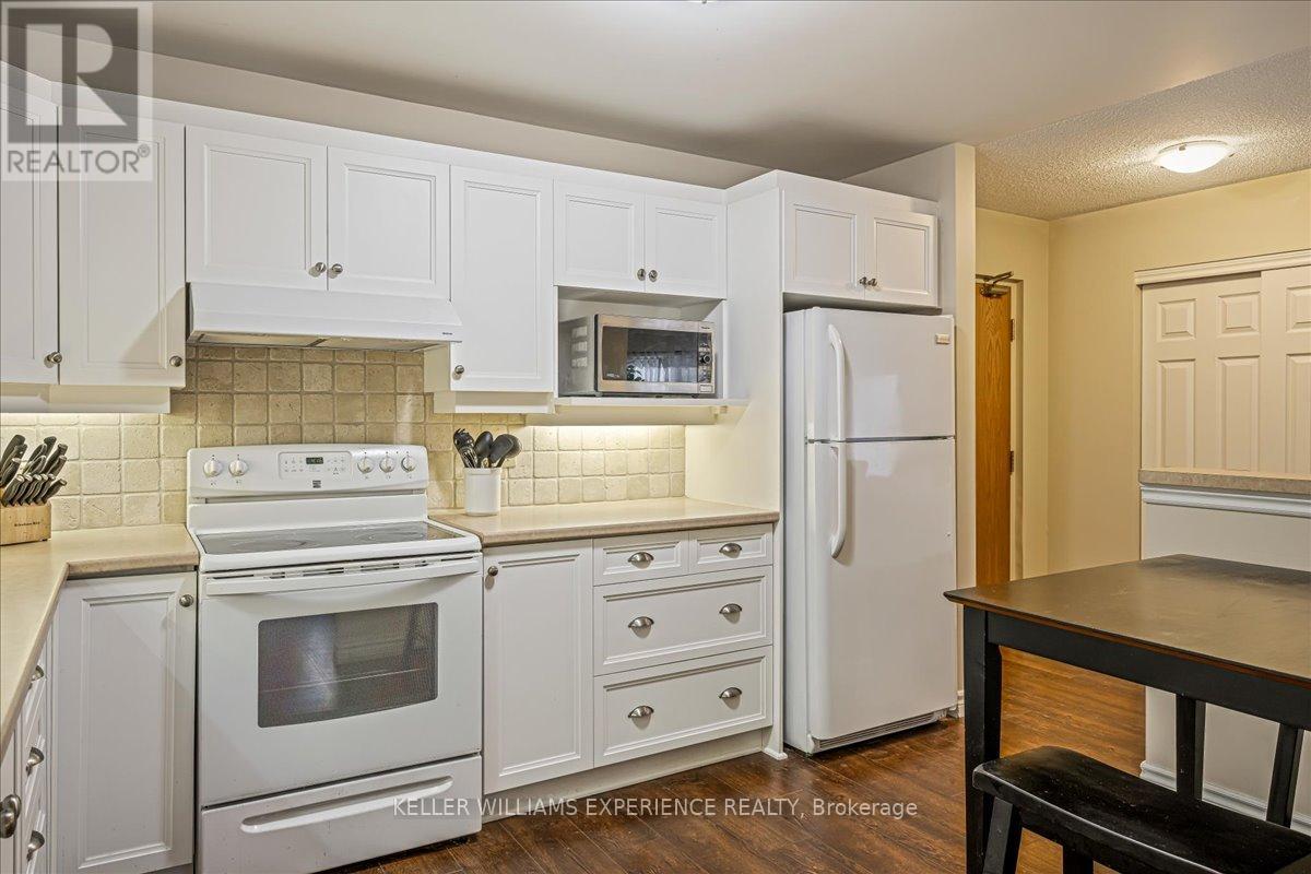 204 - 131 Clapperton Street, Barrie, Ontario  L4M 3G3 - Photo 16 - S12157718
