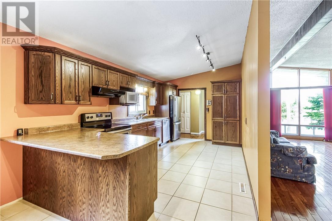 Property at 2730 Falconbridge Highway image 3