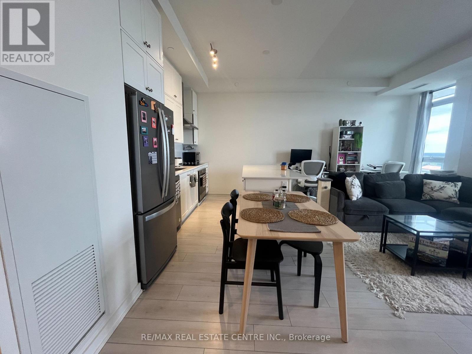 2404 - 55 Duke Street W, Kitchener, Ontario  N2H 0C9 - Photo 10 - X12158006