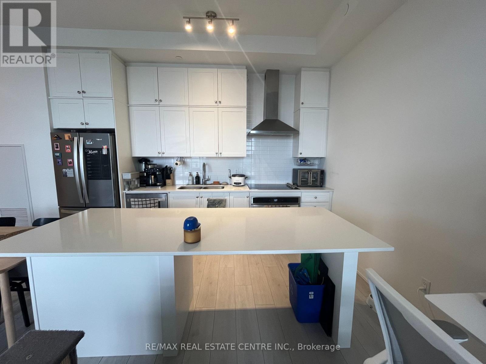2404 - 55 Duke Street W, Kitchener, Ontario  N2H 0C9 - Photo 13 - X12158006