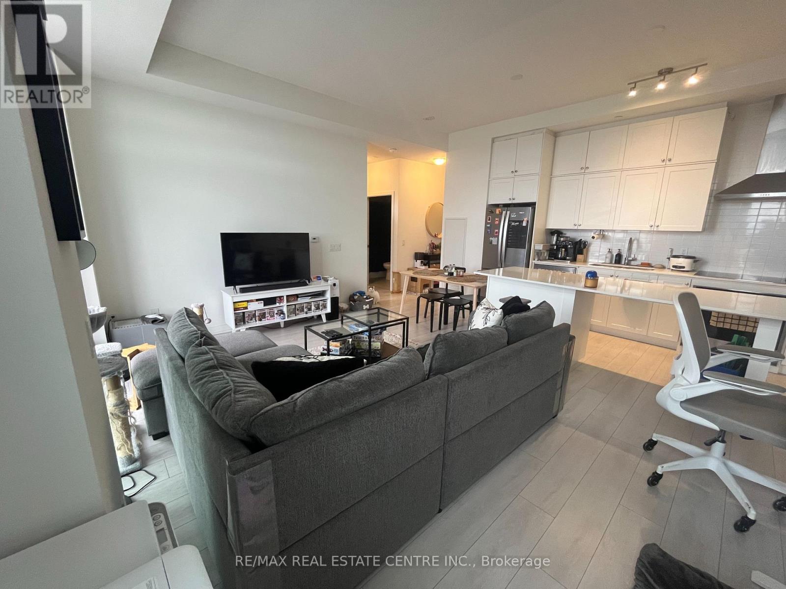 2404 - 55 Duke Street W, Kitchener, Ontario  N2H 0C9 - Photo 16 - X12158006
