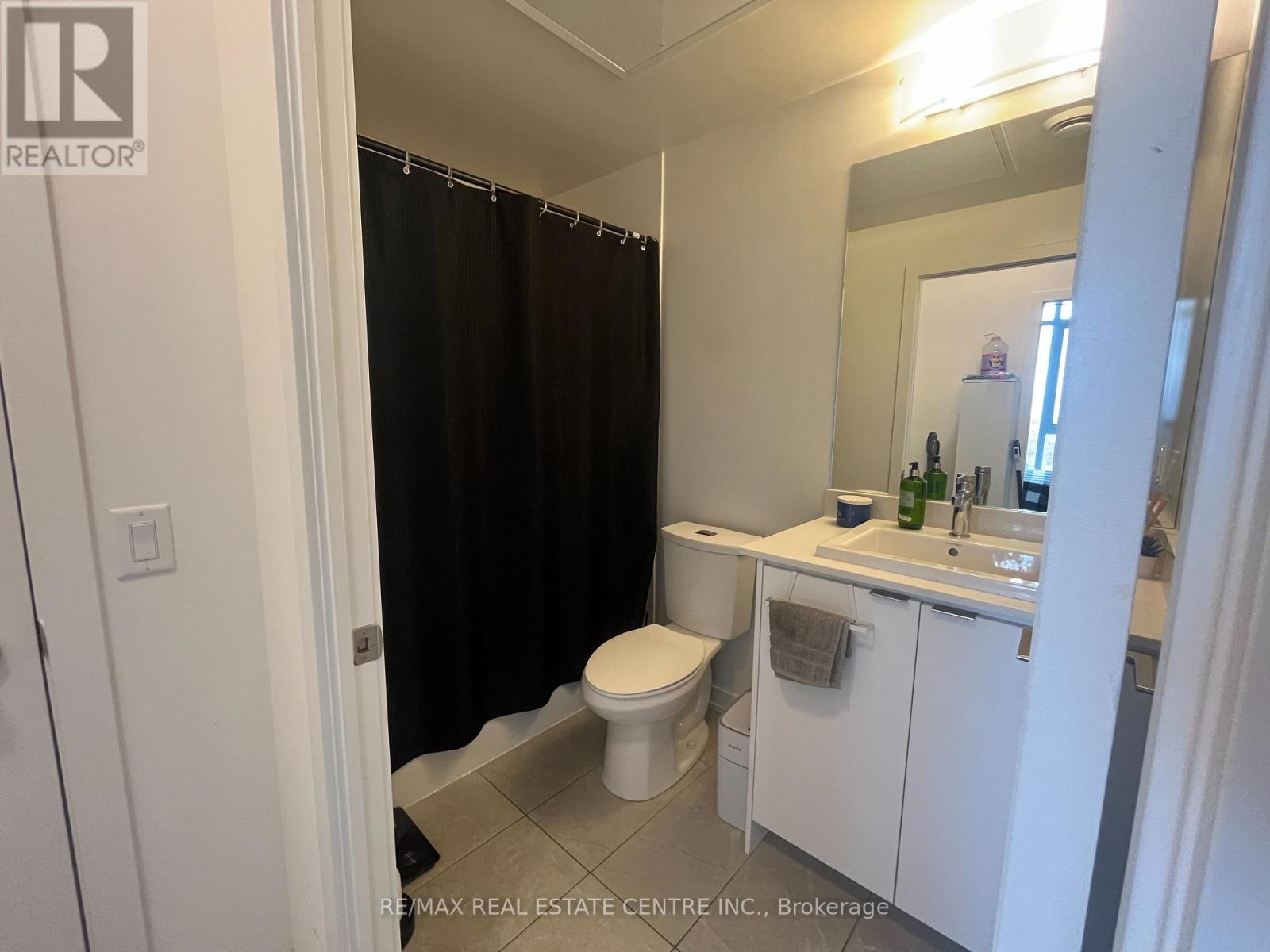 2404 - 55 Duke Street W, Kitchener, Ontario  N2H 0C9 - Photo 20 - X12158006