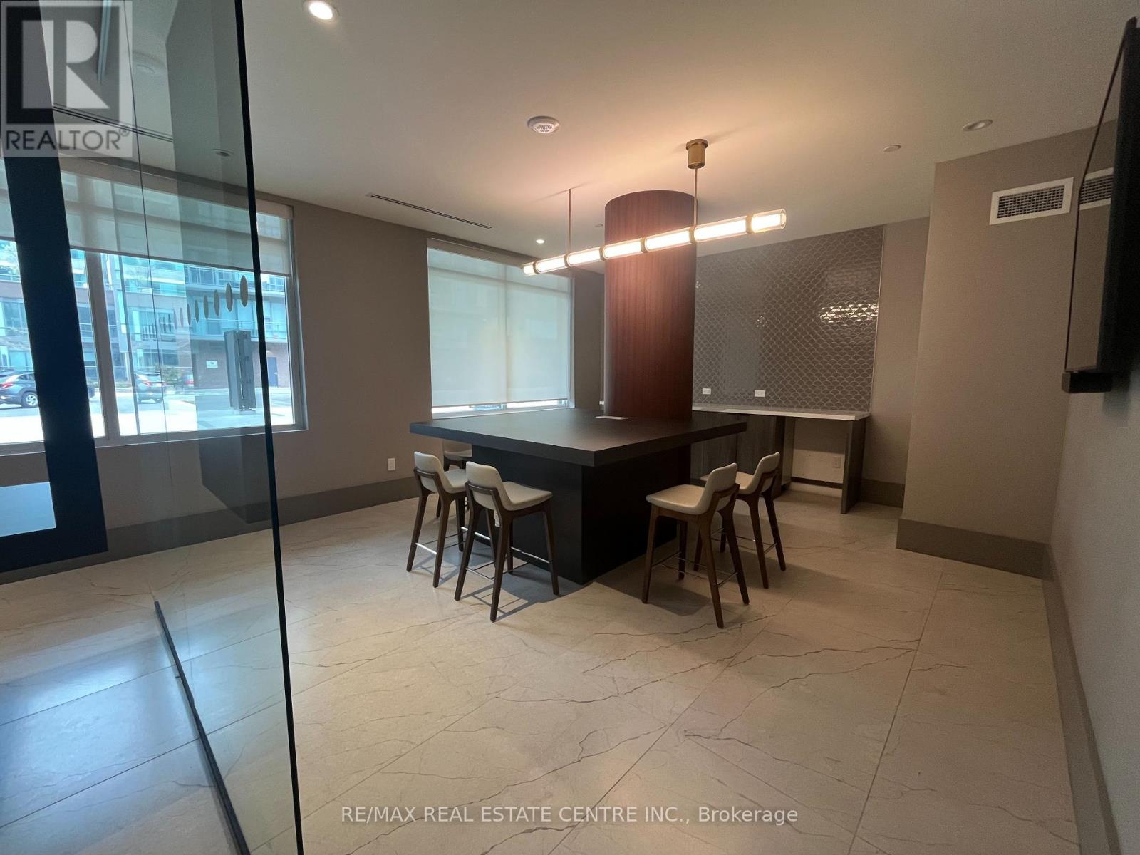 2404 - 55 Duke Street W, Kitchener, Ontario  N2H 0C9 - Photo 38 - X12158006