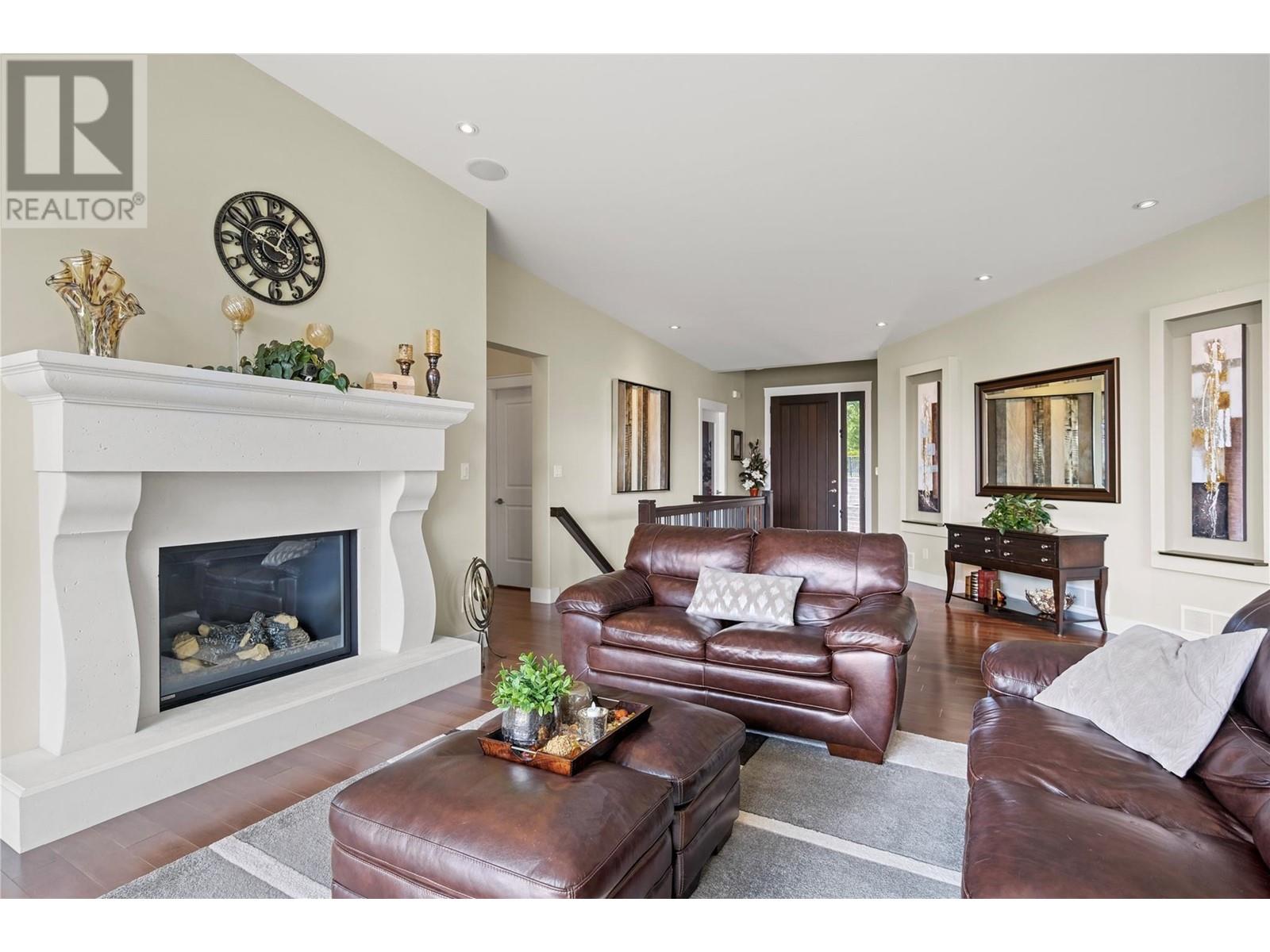 Property at 2602 Lake Breeze Court image 2
