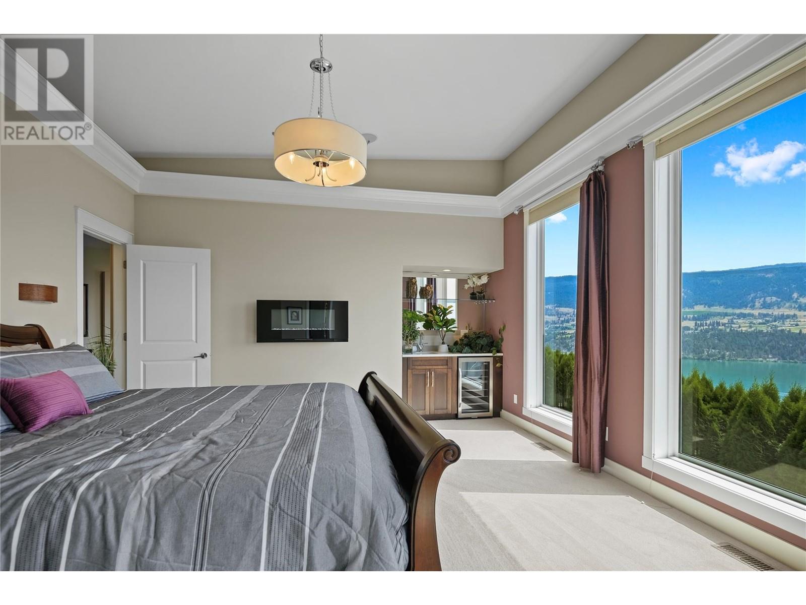 2602 Lake Breeze Court, Lake Country, BC V4V2N1