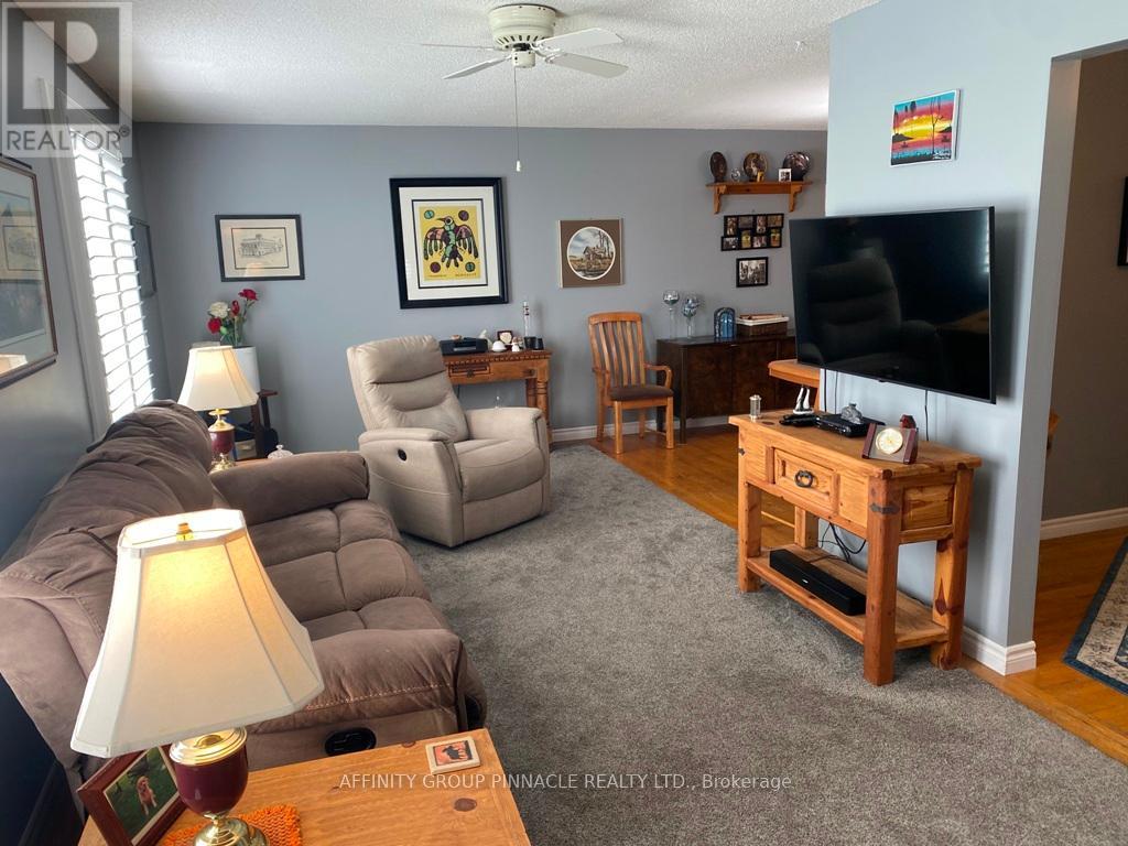 52 Elaine Drive, Kawartha Lakes, Ontario  K9V 4X8 - Photo 8 - X12158027