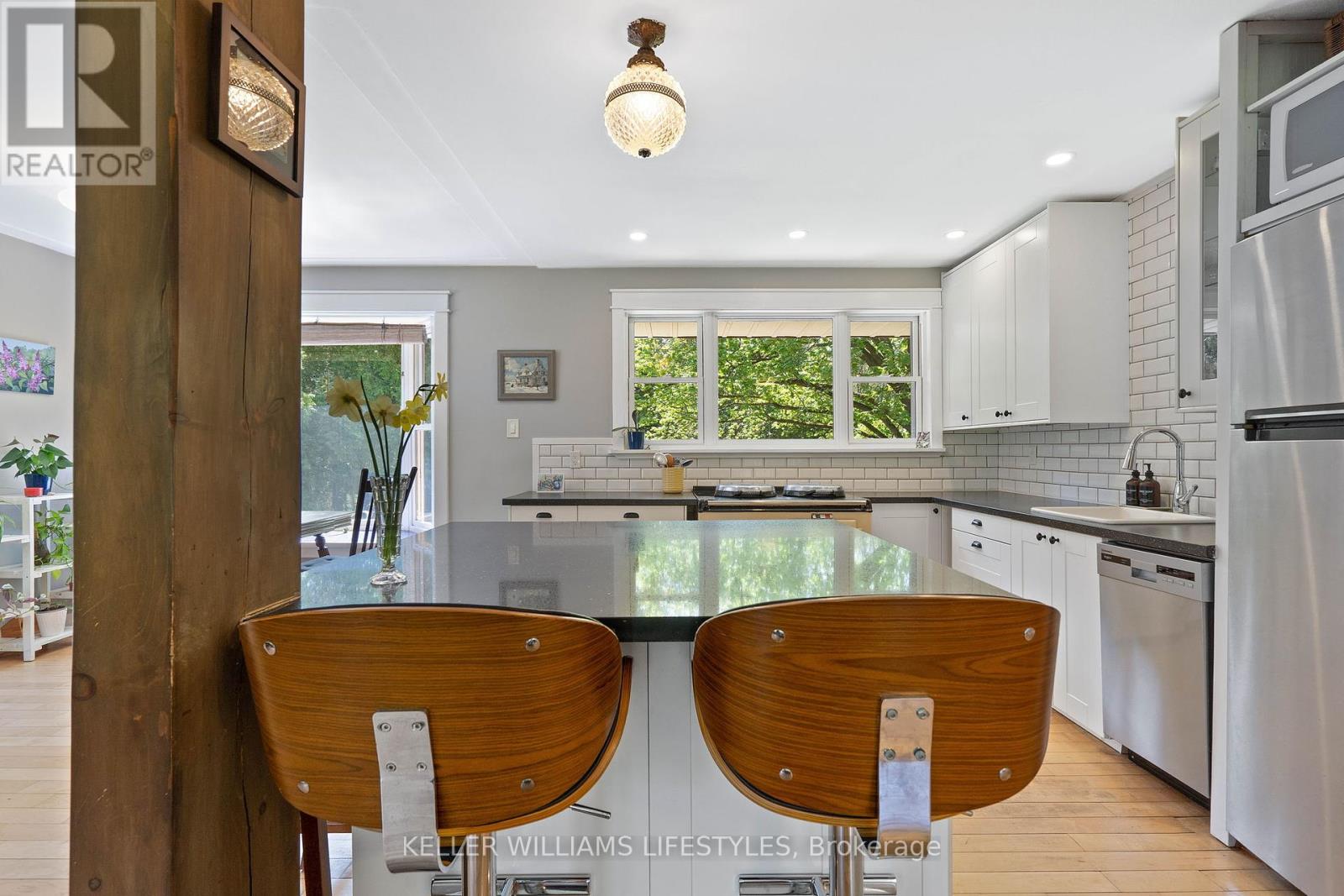 15083 Medway Road, Middlesex Centre, Ontario  N0M 1C0 - Photo 15 - X12158050
