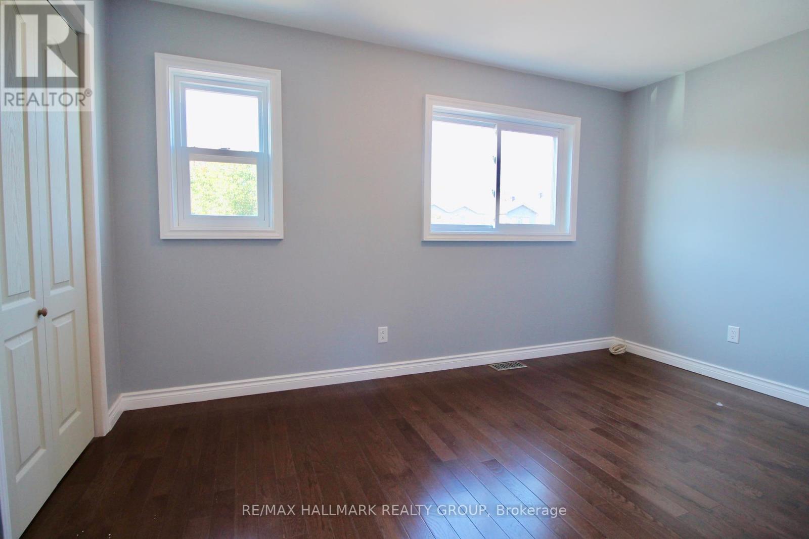 255 Westhaven Crescent, Ottawa, Ontario  K1Z 7G4 - Photo 15 - X12158048
