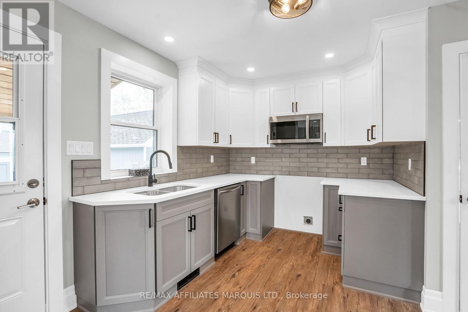 36 Old Orchard Avenue, Cornwall, Ontario  K6H 2H2 - Photo 13 - X12158043