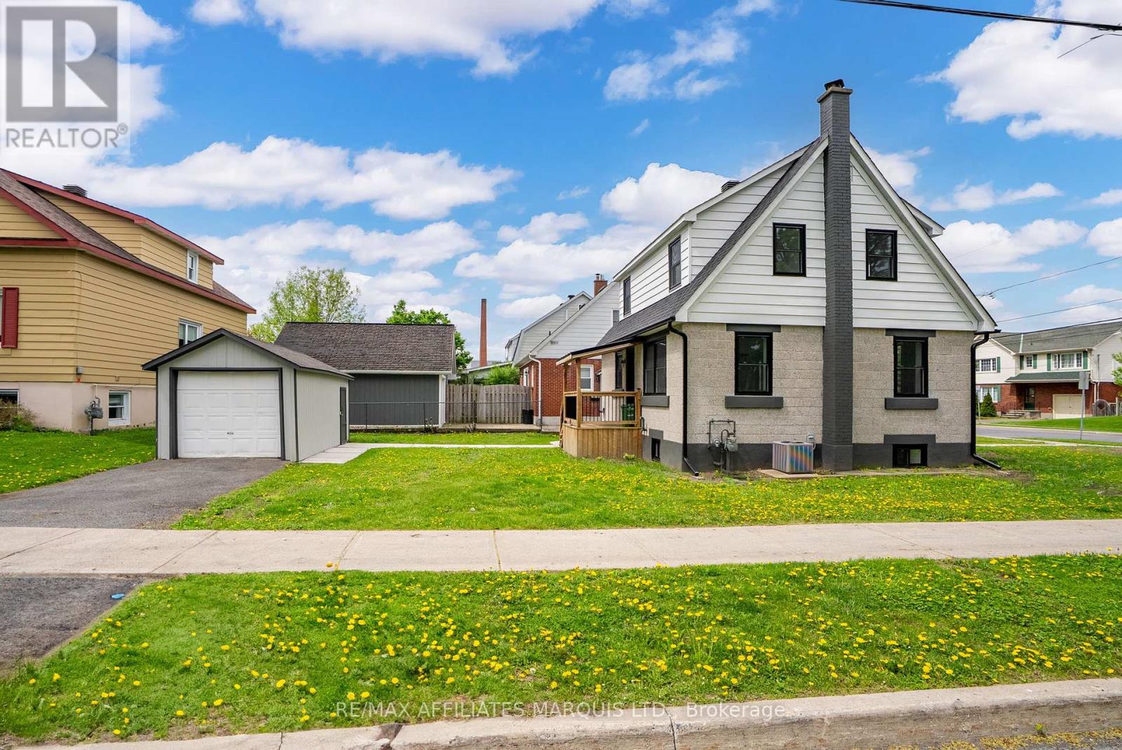 Property at 36 OLD ORCHARD AVENUE image 2