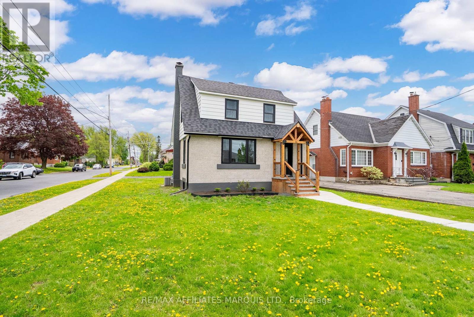 Property at 36 OLD ORCHARD AVENUE image 3