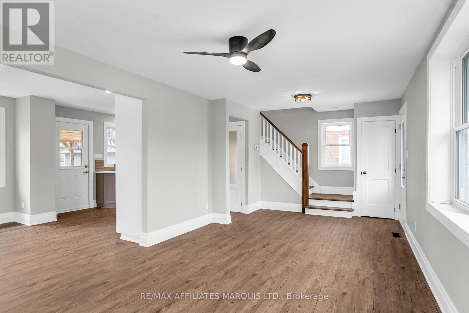 36 Old Orchard Avenue, Cornwall, Ontario  K6H 2H2 - Photo 6 - X12158043
