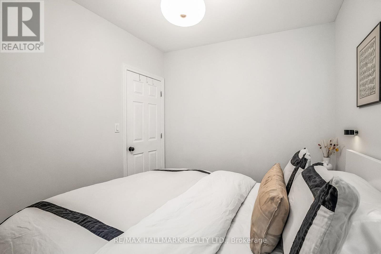 1043 Craven Road, Toronto (Greenwood-Coxwell), Ontario  M4J 4V7 - Photo 13 - E12158044