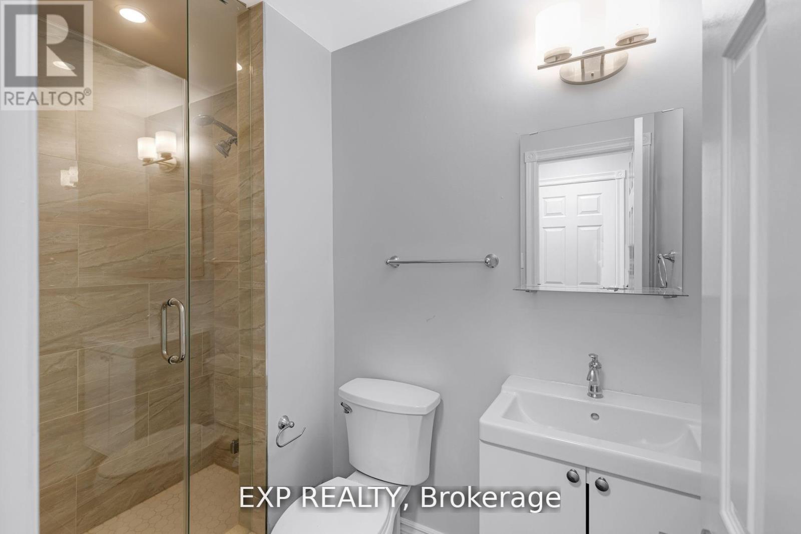 75 Somerset Crescent, Richmond Hill, Ontario  L4C 8N8 - Photo 29 - N12152530