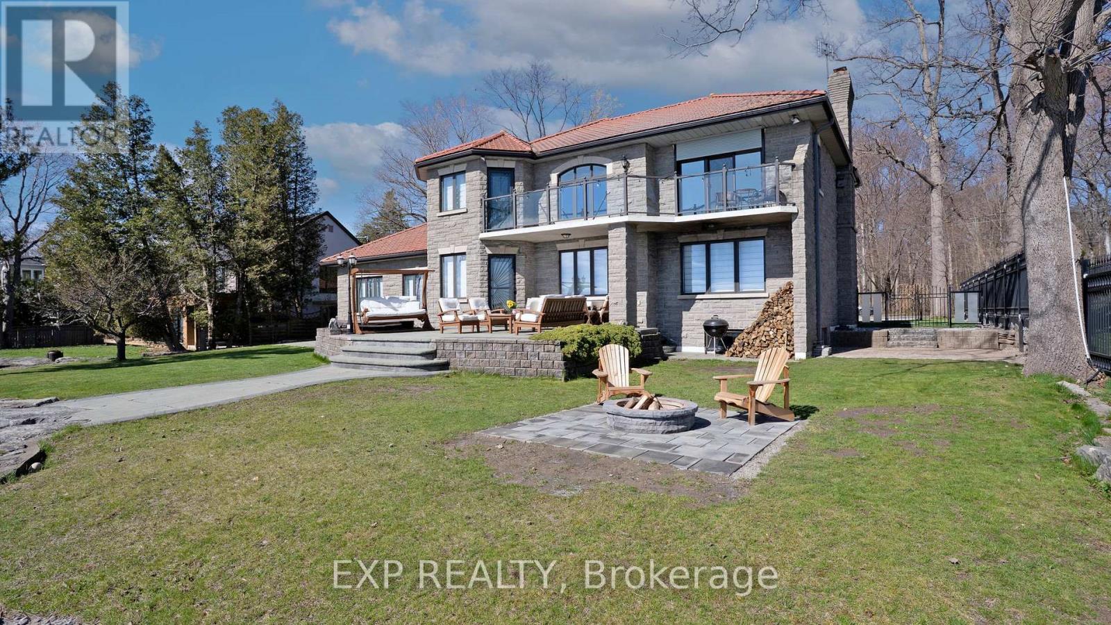1372 Lakeshore Road, Oakville, Ontario  L6L 1G2 - Photo 6 - W12143191
